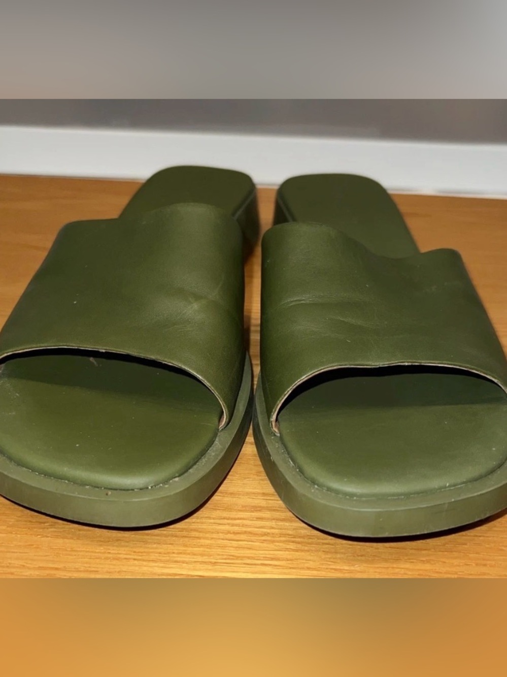 Camper Green leather women's slide Mule Sandals  with recycled OrthoLite 9.5